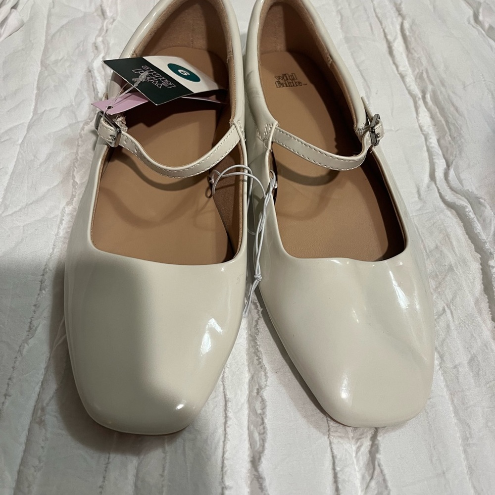 Elegant Cream Mary Jane Flats